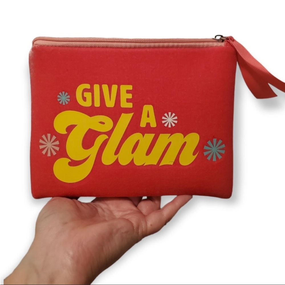 Benefit Glam Makeup 💄 Bag ~ Brand New!
